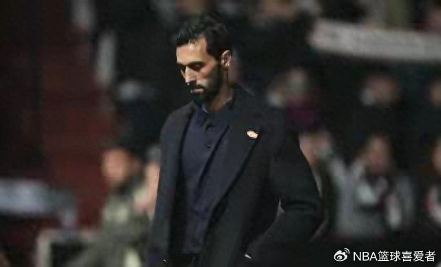 kaiyun-皇马翻车夜：三把火烤焦豪门，再不醒真要凉|皇家马德里|奥萨苏纳|巴塞罗那|库尔图瓦|维尼修斯_新浪体育_新浪新闻